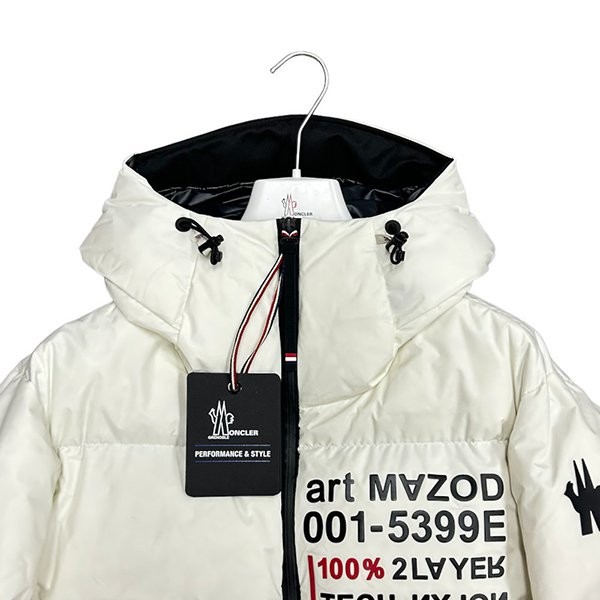 ◇希少☆試着品☆全面文字ロゴ☆エンボス加工☆ジャケット☆サイズ