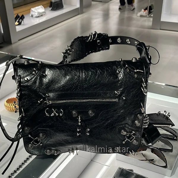バレンシアガスーパーコピー 激安通販