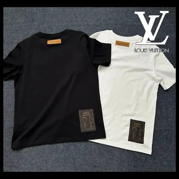 ヴェトモン Tシャツ 偽物】ユニコーン ロゴ Tシャツ BLACK