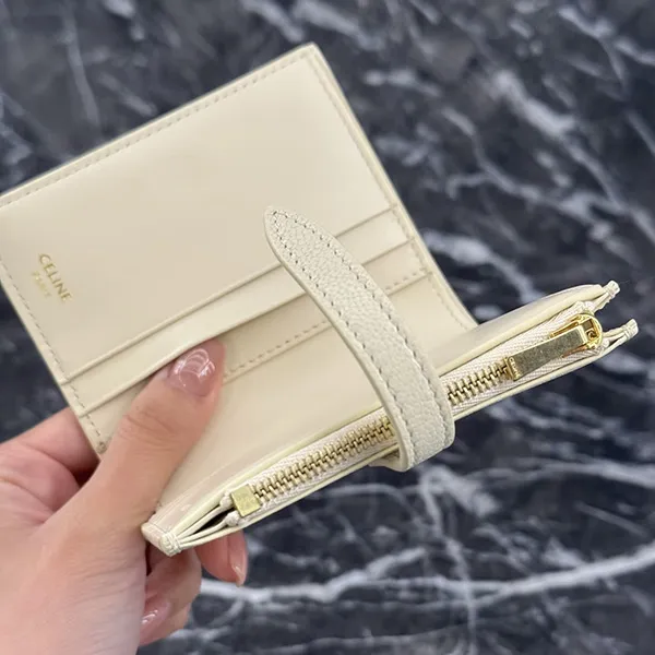 セリーヌ ミニ財布 スーパーコピー トリオンフ コンパク ゴールド金具